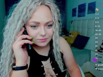 a_lisa_fox from Chaturbate is Freechat