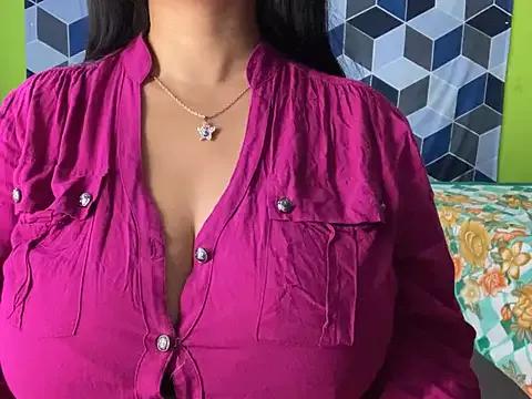 Aishwarya_101_ from StripChat is Freechat